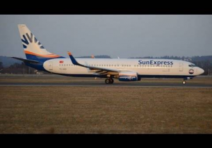 SunExpress XQ175 Boeing 737 takeoff Flughafen Graz | TC-SED
